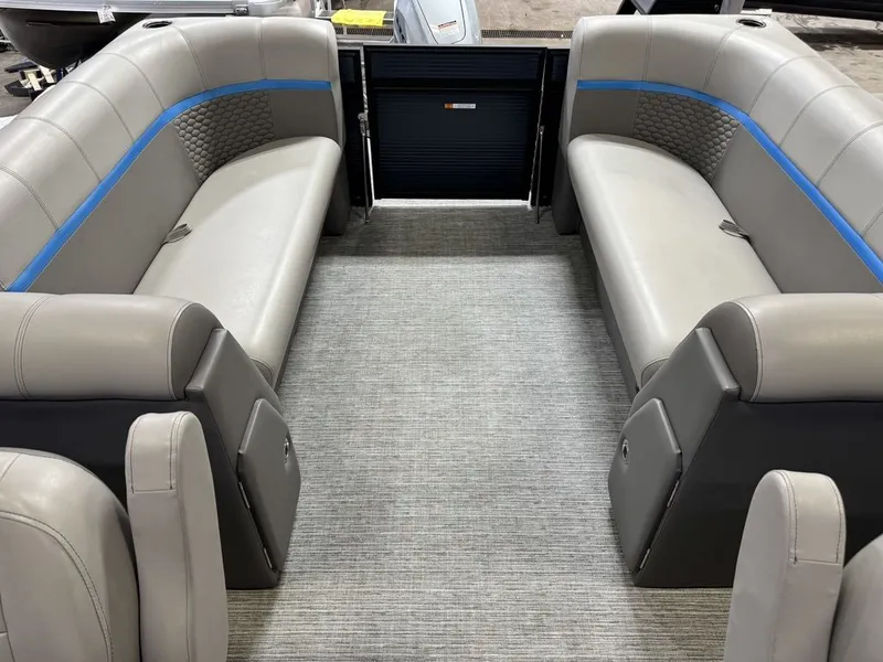 Slide: The Image of Qwest 822 100HP Quad Lounge Pontoon 2023 - 7