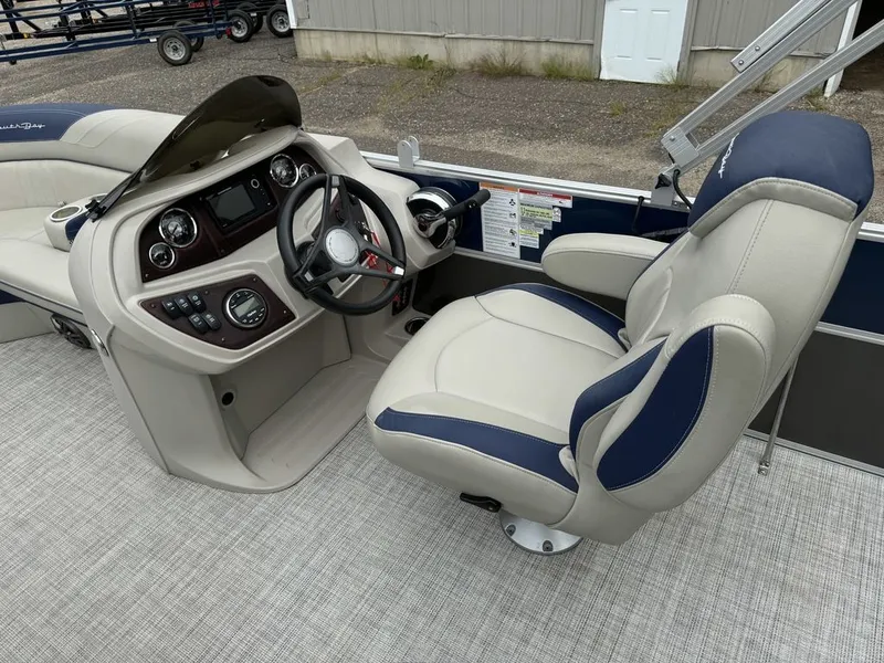 Slide: The Image of South Bay 220 Cruise LE Pontoon 2022 - 3