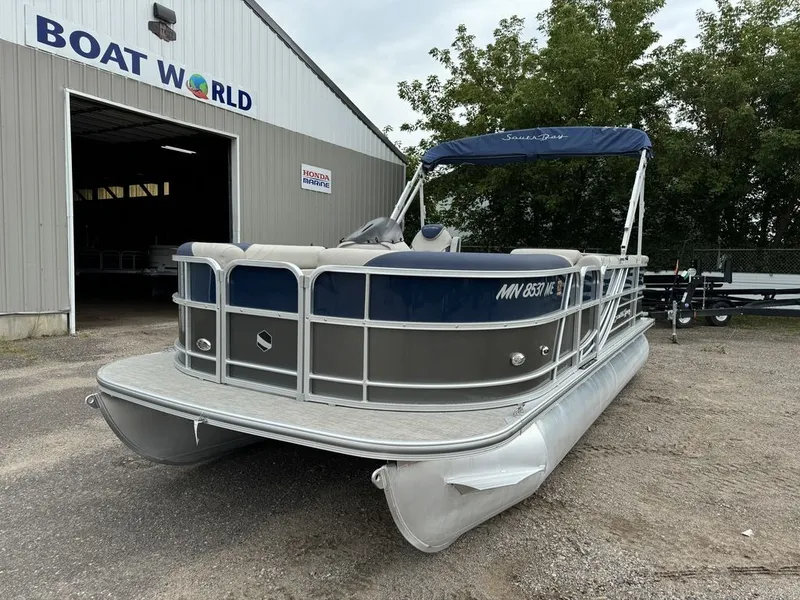 Slide: The Image of South Bay 220 Cruise LE Pontoon 2022 - 41