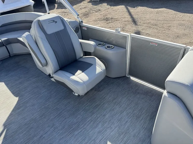 Slide: The Image of Bennington 2021 Bennington 22 SSRX Quad Lounge Pontoon & 115HP - $29995 2021 - 21