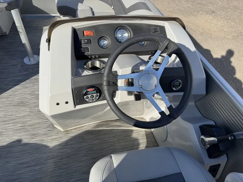 Slide: The Image of Bennington 2021 Bennington 22 SSRX Quad Lounge Pontoon & 115HP - $29995 2021 - 27