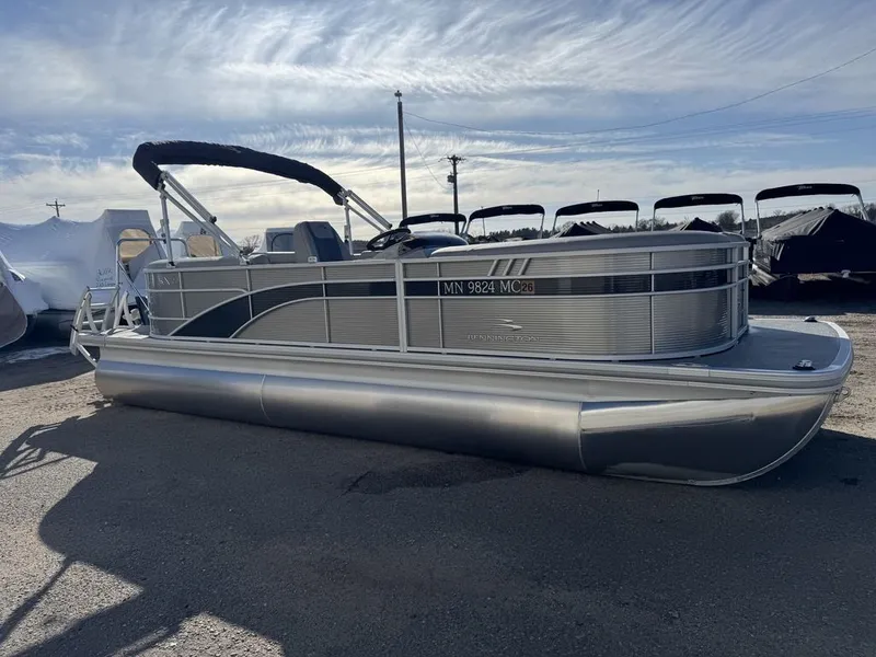 Slide: The Image of Bennington 2021 Bennington 22 SSRX Quad Lounge Pontoon & 115HP - $29995 2021 - 50