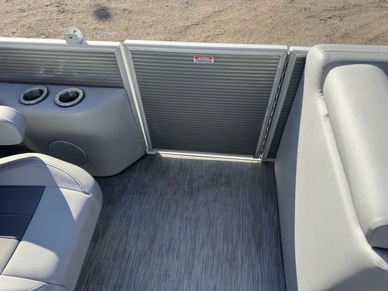 Slide: The Image of Bennington 22 SSRX Pontoon & 115HP Yamaha 2021 - 23