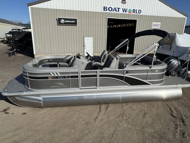 Slide: The Image of Bennington 22 SSRX Pontoon & 115HP Yamaha 2021 - 5