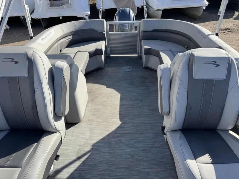 Slide: The Image of Bennington 22 SSRX Pontoon & 115HP Yamaha 2021 - 8