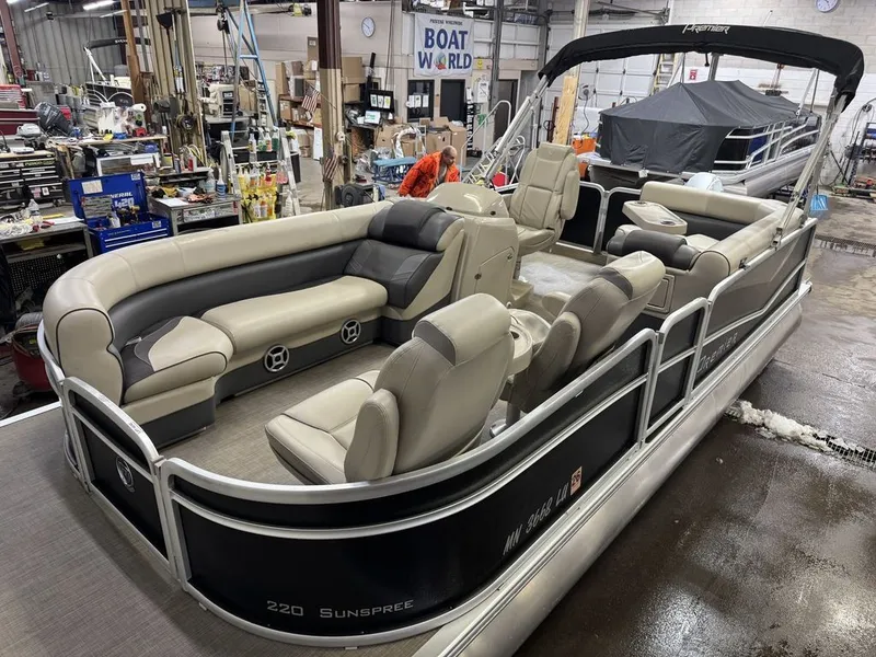The Image of Premier Sunspree 220 DL Pontoon 2018 - 1