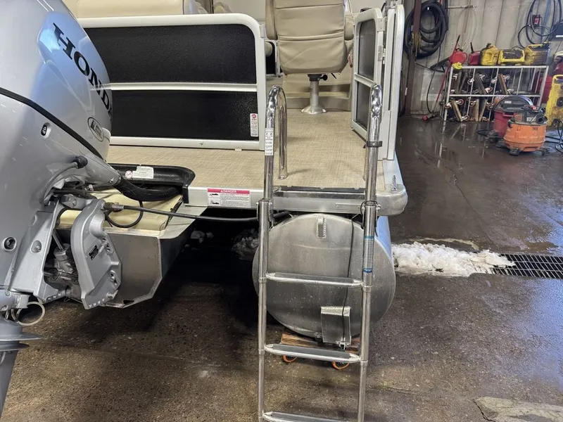 Slide: The Image of Premier Sunspree 220 DL Pontoon 2018 - 51