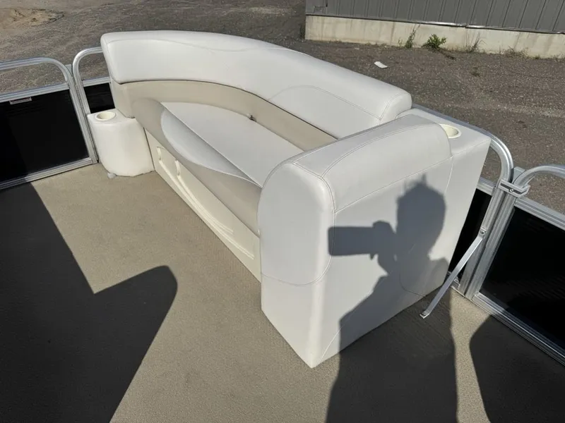 Slide: The Image of Grand GT 2380 RF Pontoon 2017 - 12