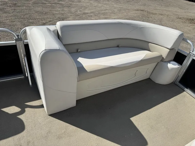 Slide: The Image of Grand GT 2380 RF Pontoon 2017 - 13