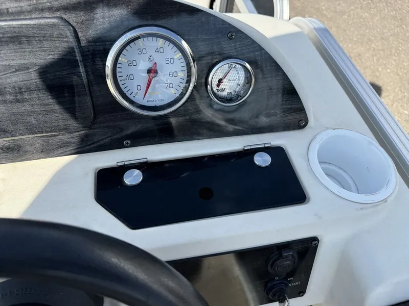 Slide: The Image of Grand GT 2380 RF Pontoon 2017 - 23