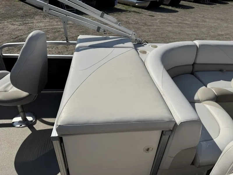 Slide: The Image of Grand GT 2380 RF Pontoon 2017 - 27