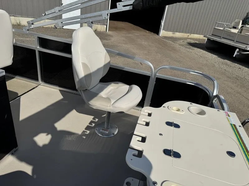 Slide: The Image of Grand GT 2380 RF Pontoon 2017 - 32