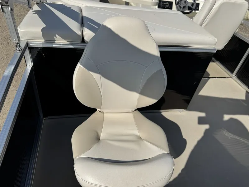 Slide: The Image of Grand GT 2380 RF Pontoon 2017 - 35