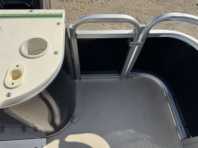 Slide: The Image of Grand GT 2380 RF Pontoon 2017 - 40