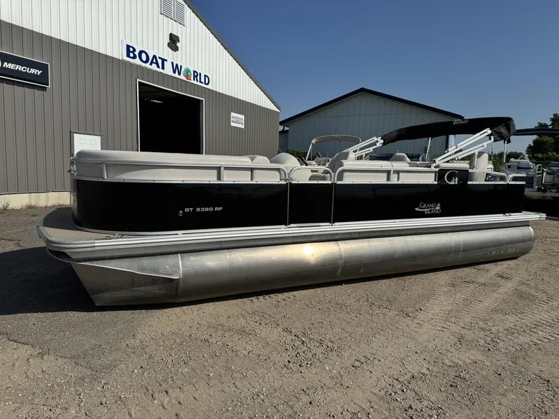 Slide: The Image of Grand GT 2380 RF Pontoon 2017 - 42