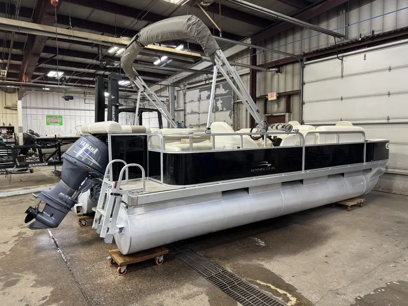 Slide: The Image of Bennington 2050 GS Pontoon 2006 - 40