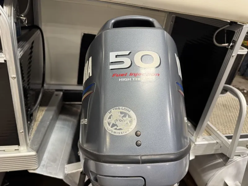 Slide: The Image of Bennington 2050 GS Pontoon 2006 - 47