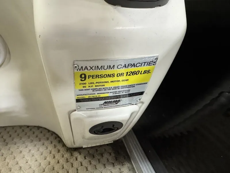 Slide: The Image of Bennington 2050 GS Pontoon 2006 - 48