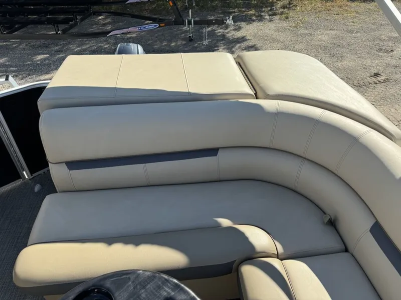 Slide: The Image of Sweetwater SW 2086 Cruise Pontoon With 70HP Yamaha 4-S EFI 2020 - 21