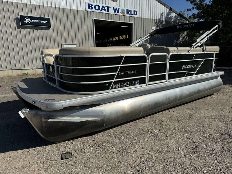 Slide: The Image of Sweetwater SW 2086 Cruise Pontoon With 70HP Yamaha 4-S EFI 2020 - 39