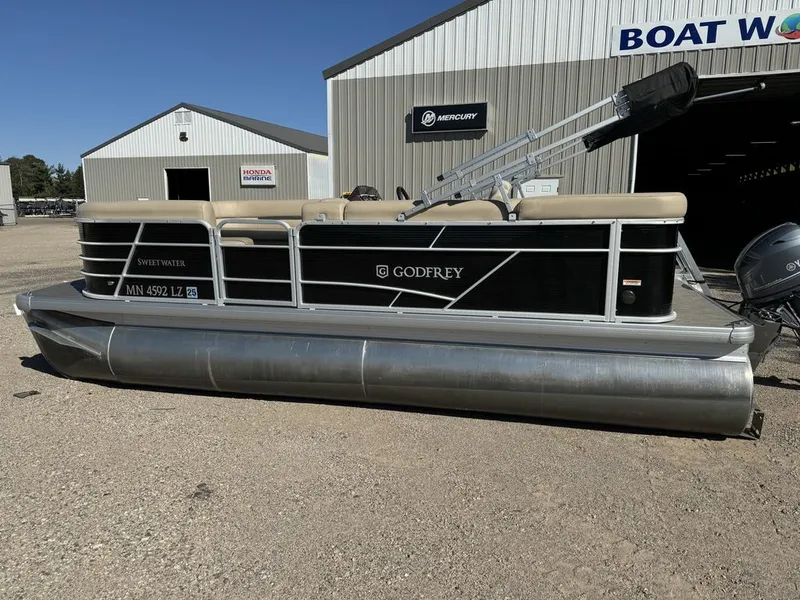 Slide: The Image of Sweetwater SW 2086 Cruise Pontoon With 70HP Yamaha 4-S EFI 2020 - 42