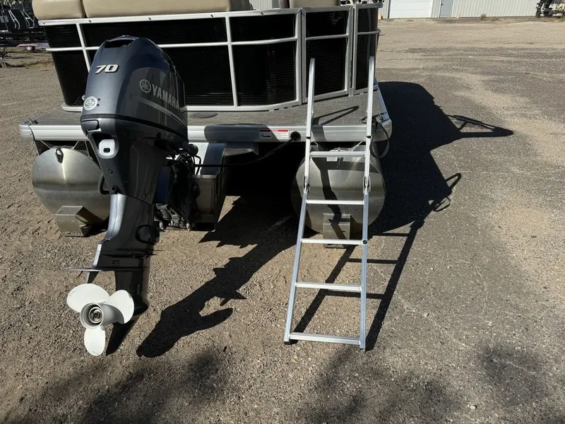 Slide: The Image of Sweetwater SW 2086 Cruise Pontoon With 70HP Yamaha 4-S EFI 2020 - 57