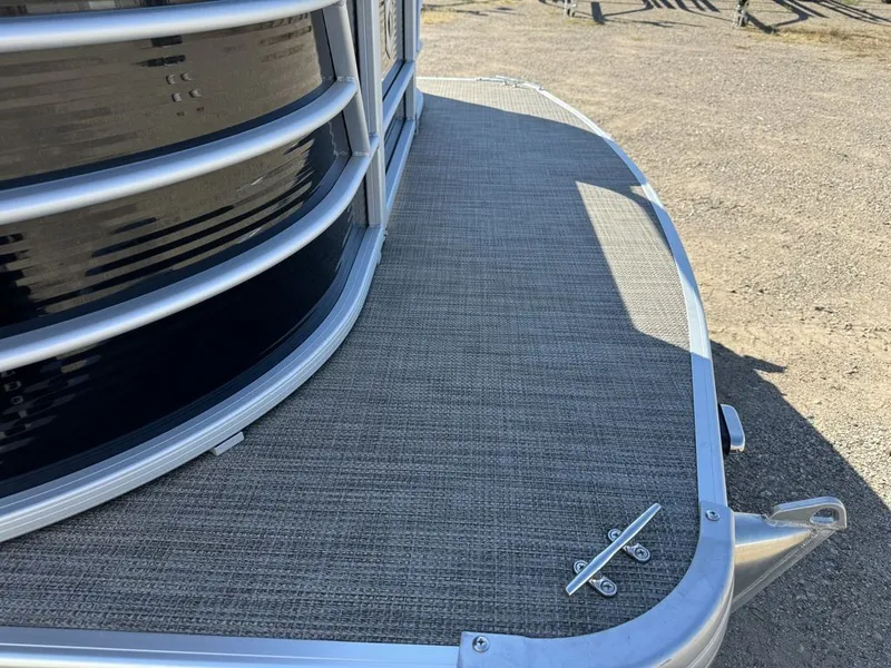 Slide: The Image of Sweetwater SW 2086 Cruise Pontoon With 70HP Yamaha 4-S EFI 2020 - 58