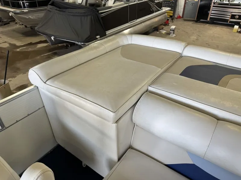 Slide: The Image of Weeres Sundeck 220 Pontoon 2006 - 30