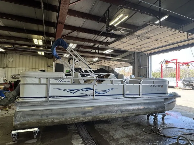 Slide: The Image of Weeres Sundeck 220 Pontoon 2006 - 33