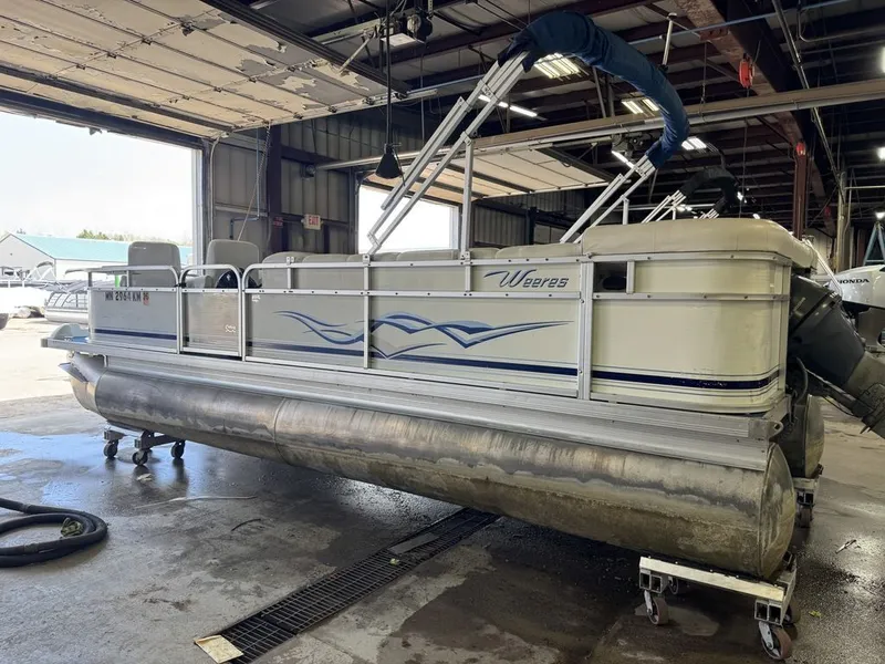 Slide: The Image of Weeres Sundeck 220 Pontoon 2006 - 38