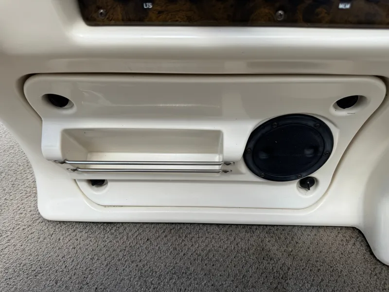 Slide: The Image of Sweetwater 2222 DF Pontoon WITH SEA LEGS 2004 - 23