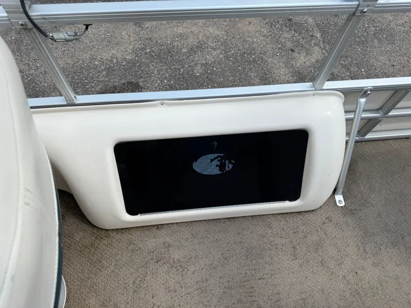 Slide: The Image of Sweetwater 2222 DF Pontoon WITH SEA LEGS 2004 - 24