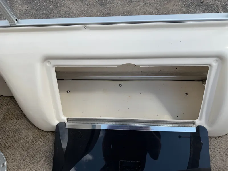 Slide: The Image of Sweetwater 2222 DF Pontoon WITH SEA LEGS 2004 - 25