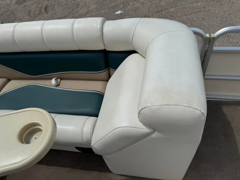 Slide: The Image of Sweetwater 2222 DF Pontoon WITH SEA LEGS 2004 - 30