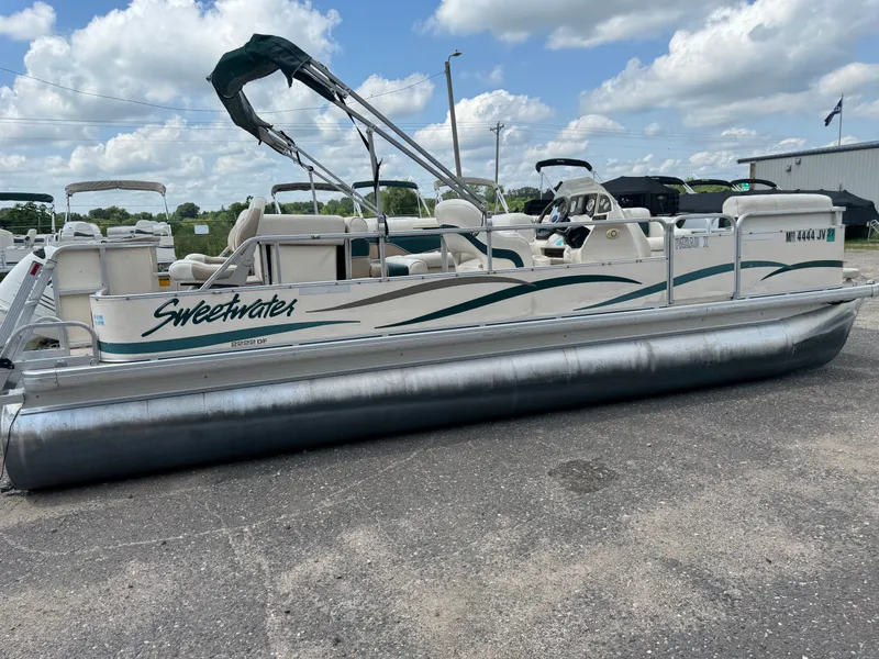 Slide: The Image of Sweetwater 2222 DF Pontoon WITH SEA LEGS 2004 - 58