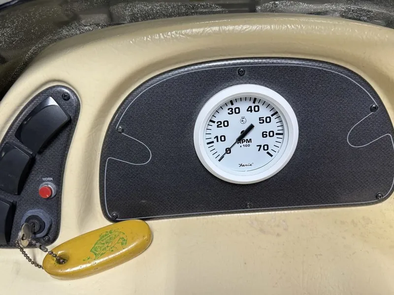 Slide: The Image of Starcraft Starfish 180 Pontoon 2000 - 19