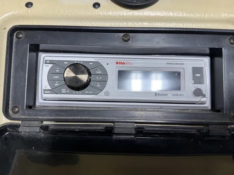 Slide: The Image of Starcraft Starfish 180 Pontoon 2000 - 21