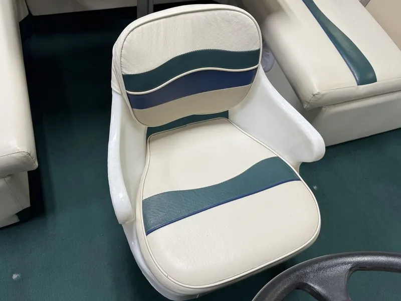 Slide: The Image of Starcraft Starfish 180 Pontoon 2000 - 23