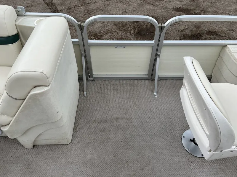 Slide: The Image of Bennington Sedona F21 Pontoon 2005 - 19