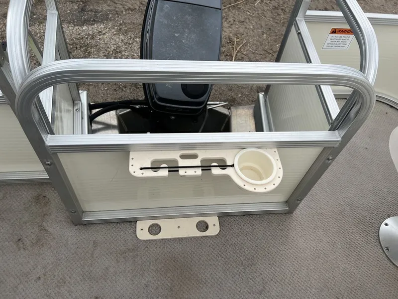 Slide: The Image of Bennington Sedona F21 Pontoon 2005 - 24