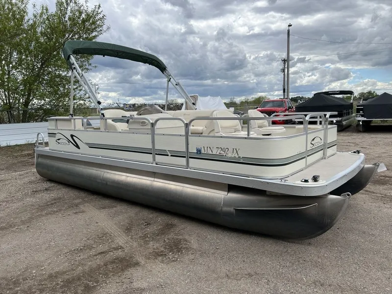 Slide: The Image of Bennington Sedona F21 Pontoon 2005 - 47