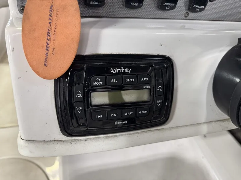 Slide: The Image of Starcraft Runabout Limited IO 1918 RE I/O 2015 - 21