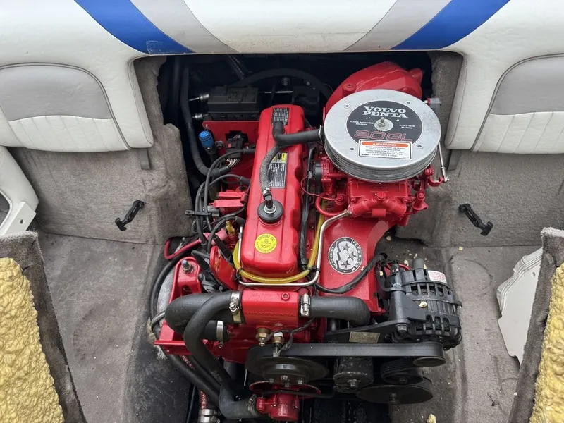 Slide: The Image of Stingray 185LS Runabout 2007 - 13