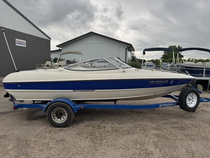 Slide: The Image of Stingray 185LS Runabout 2007 - 29