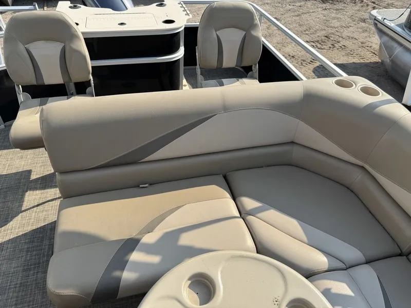 Slide: The Image of SunCatcher V322 RF Tritoon Pontoon 2016 - 25