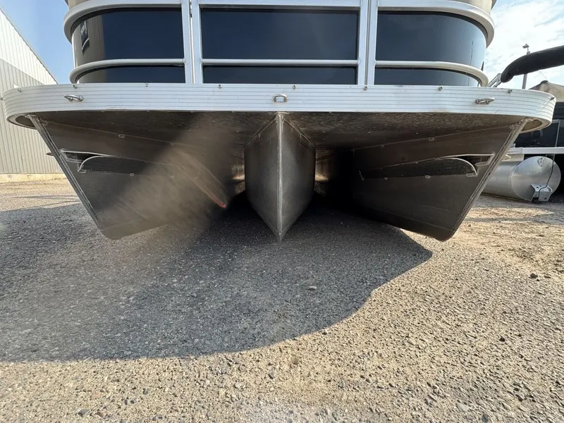 Slide: The Image of SunCatcher V322 RF Tritoon Pontoon 2016 - 50