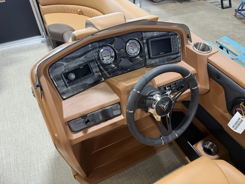 Slide: The Image of Tahoe LTZ 2385 Quad Lounge Shift Flip & Honda 4-Stroke EFI 2025 - 12