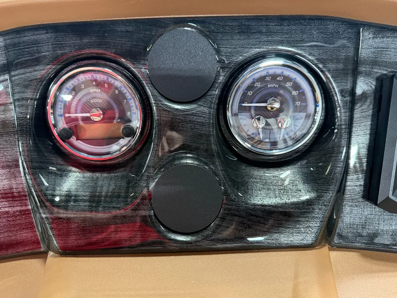 Slide: The Image of Tahoe LTZ 2385 Quad Lounge Shift Flip & Honda 4-Stroke EFI 2025 - 14