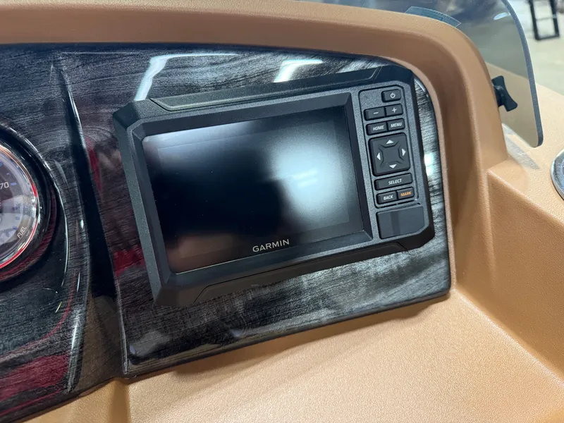 Slide: The Image of Tahoe LTZ 2385 Quad Lounge Shift Flip & Honda 4-Stroke EFI 2025 - 15