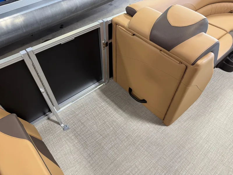 Slide: The Image of Tahoe LTZ 2385 Quad Lounge Shift Flip & Honda 4-Stroke EFI 2025 - 23